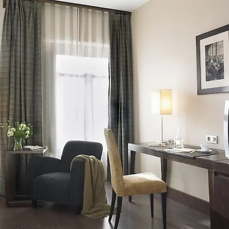 Hotell Nh Collection Plaza Mayor 4*