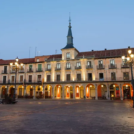 Nh Collection Plaza Mayor 4*