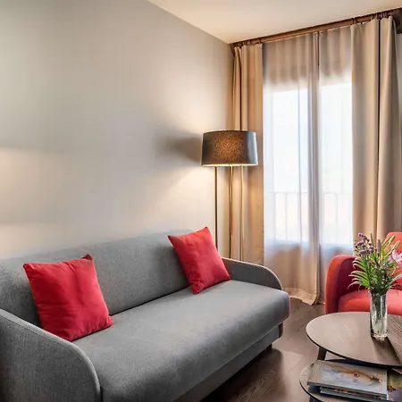 Nh Collection Plaza Mayor 4* לאון