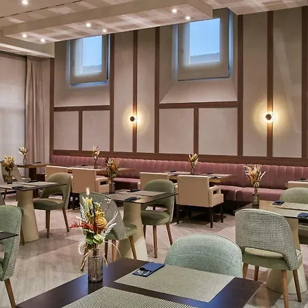 Nh Collection Plaza Mayor Hotell 4*