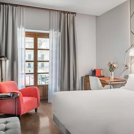 Hotel Nh Collection Plaza Mayor 4*