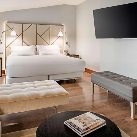 Nh Collection Plaza Mayor Hotel 4*