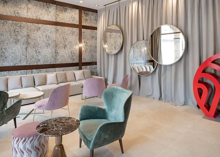 Отель Nh Collection Plaza Mayor 4*