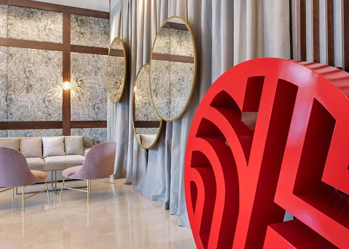 Отель Nh Collection Plaza Mayor 4*