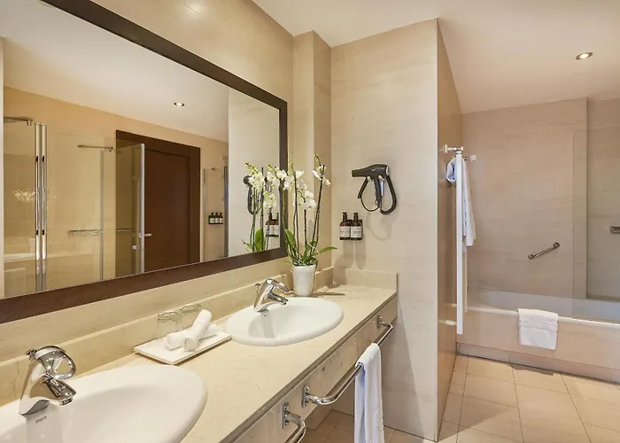 Nh Collection Plaza Mayor 4* Леон