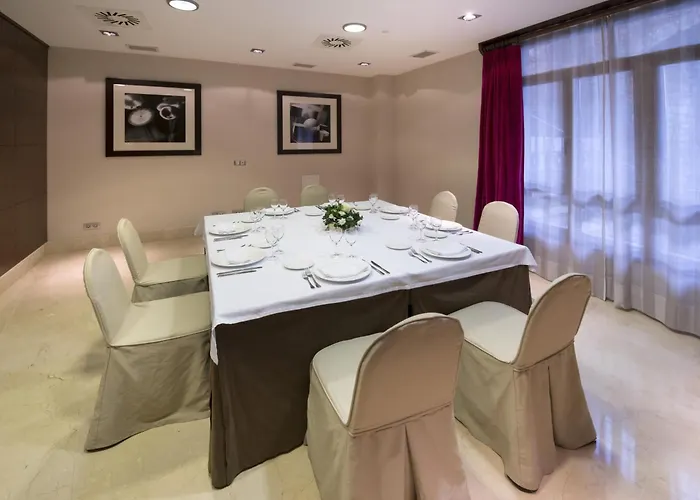 Nh Collection Plaza Mayor 호텔