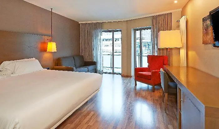 호텔 Nh Collection Plaza Mayor 4*